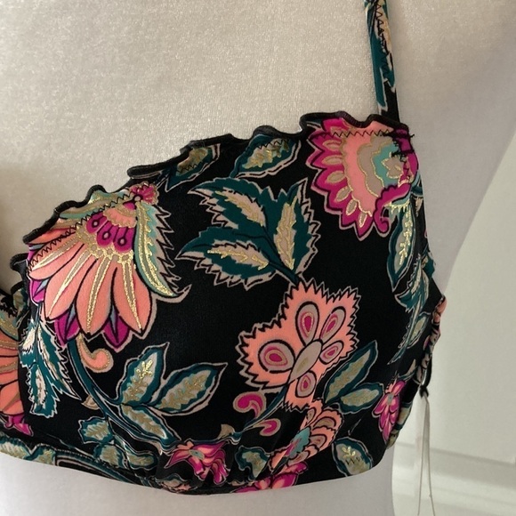 Shade and Shore 32D bikini top black floral halter - Picture 3 of 9